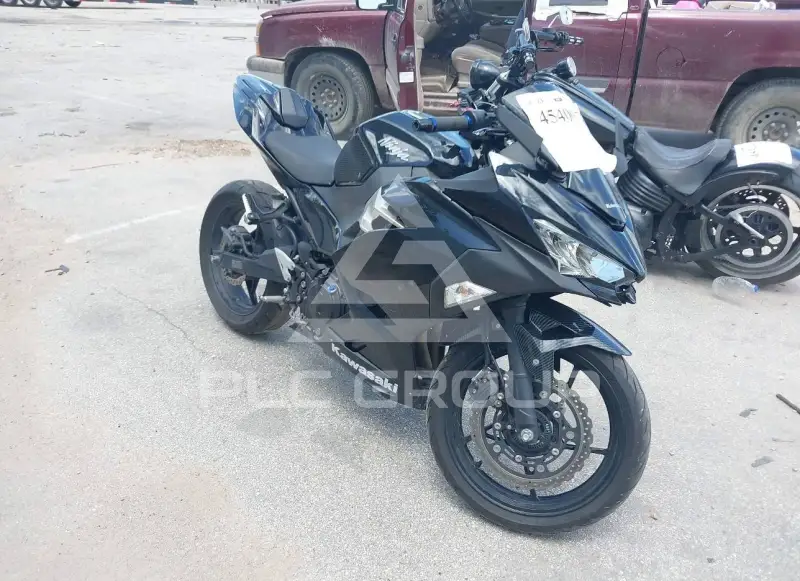2018 Kawasaki EX400 фото