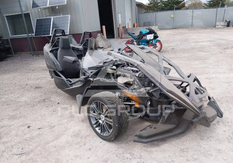 2018 Polaris Slingshot фото
