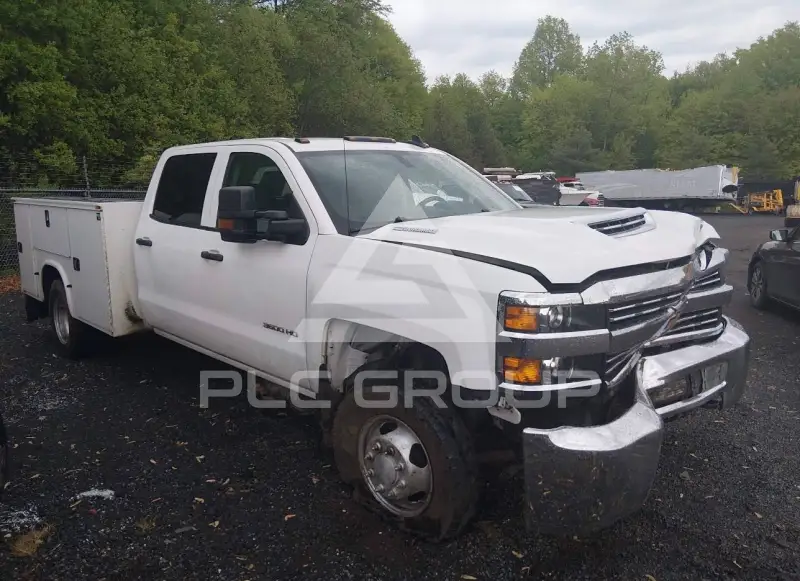 2018 Chevrolet SILVERADO фото