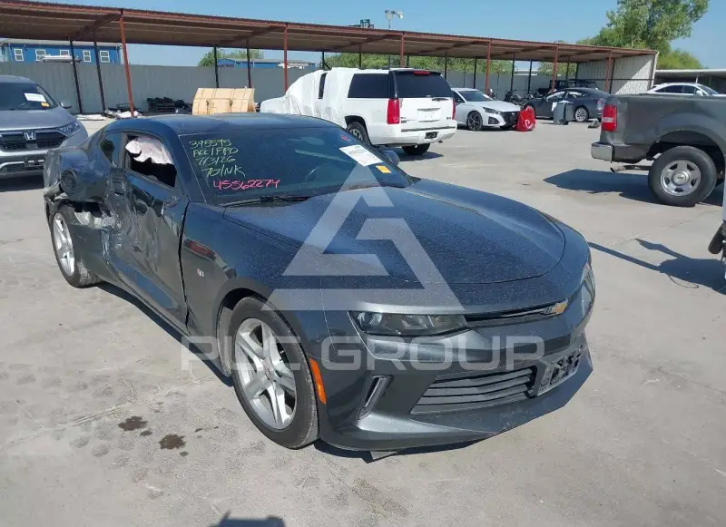 2018 Chevrolet Camaro photo