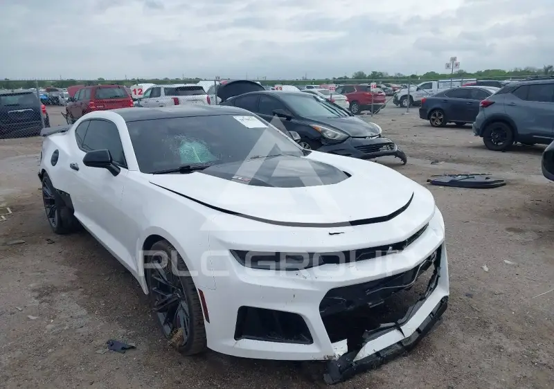 2018 Chevrolet Camaro фото