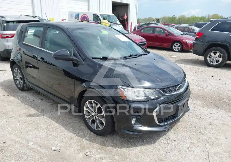 2018 Chevrolet Sonic фото