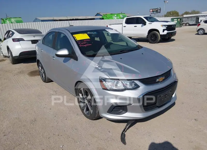 2018 Chevrolet Sonic photo