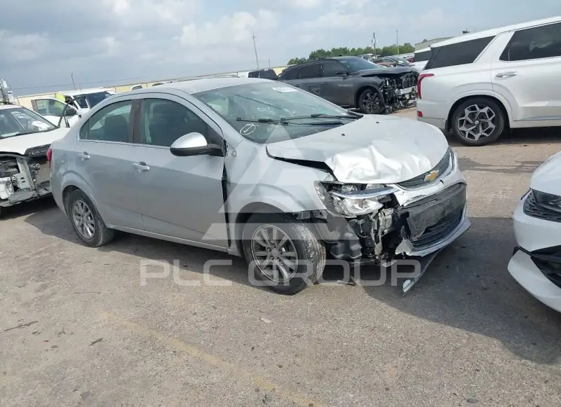 2018 Chevrolet Sonic photo