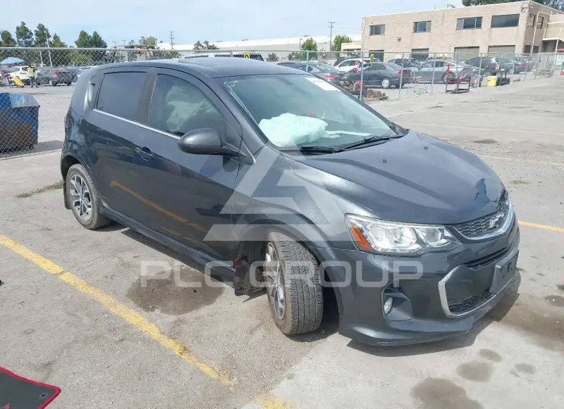 2018 Chevrolet Sonic фото