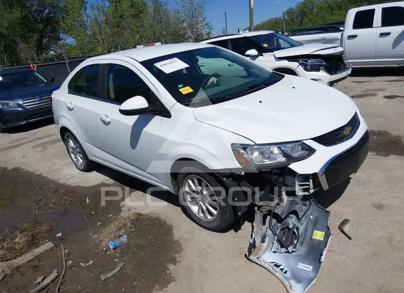 2018 Chevrolet Sonic фото