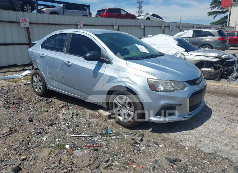 2018 Chevrolet Sonic фото