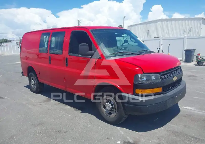 2018 Chevrolet Express photo