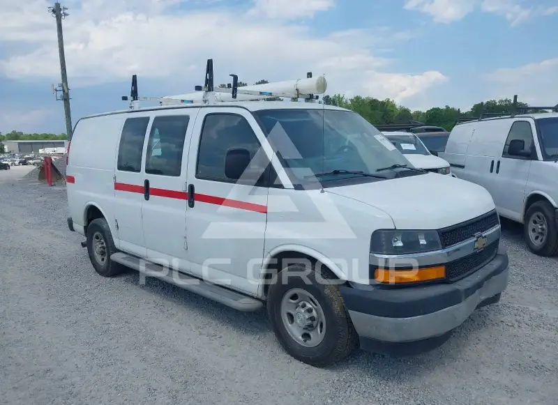 2018 Chevrolet Express фото