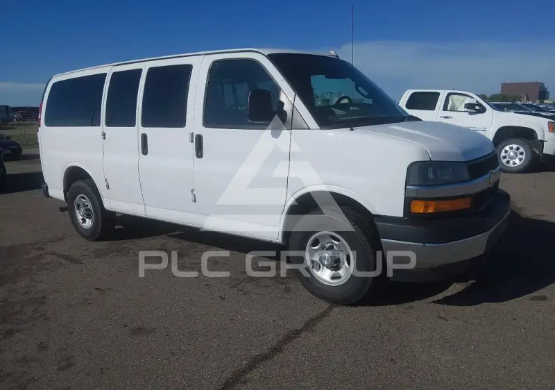 2018 Chevrolet Express фото