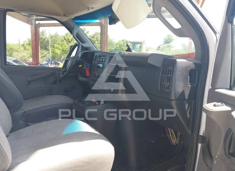 2018 Chevrolet Express фото