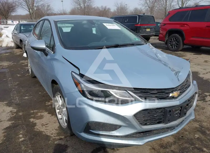 2018 Chevrolet Cruze фото