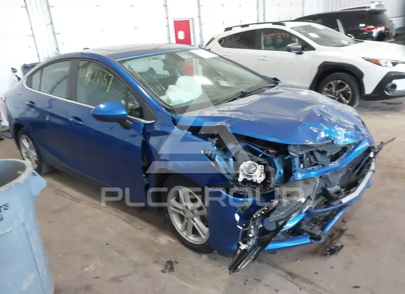 2018 Chevrolet Cruze photo