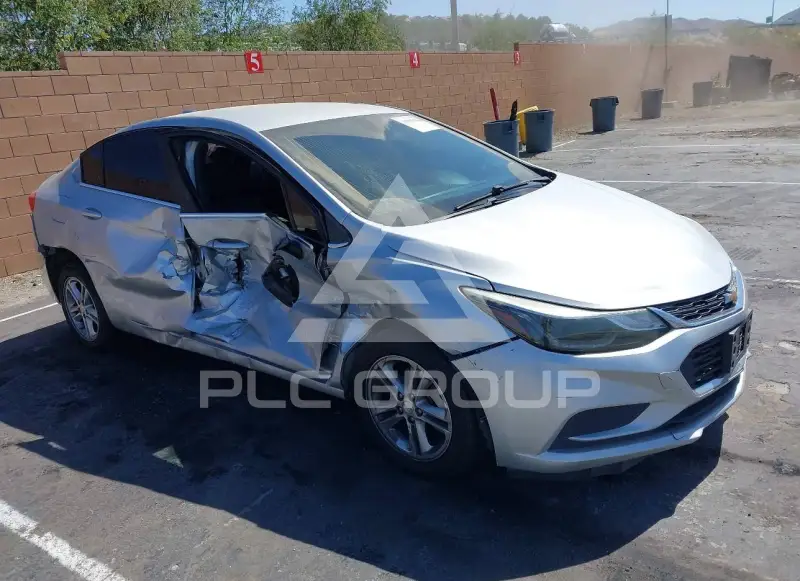 2018 Chevrolet Cruze photo