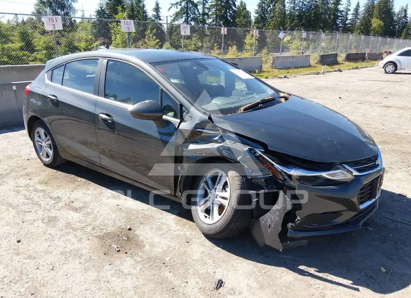 2018 Chevrolet Cruze photo