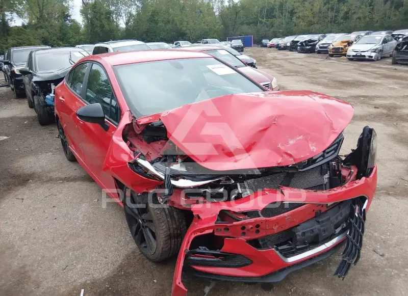 2018 Chevrolet Cruze photo