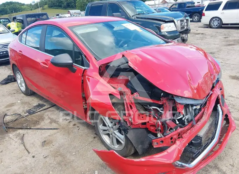2018 Chevrolet Cruze photo