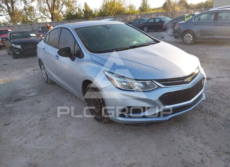 2018 Chevrolet Cruze photo
