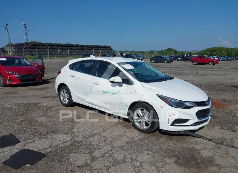 2018 Chevrolet Cruze photo