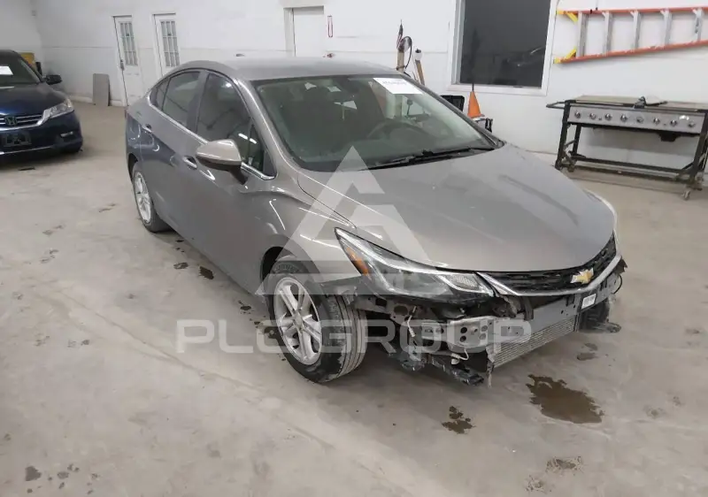 2018 Chevrolet Cruze photo
