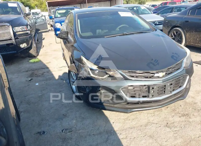 2018 Chevrolet Cruze photo