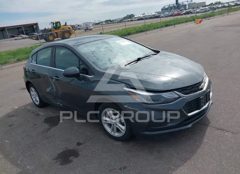 2018 Chevrolet Cruze photo