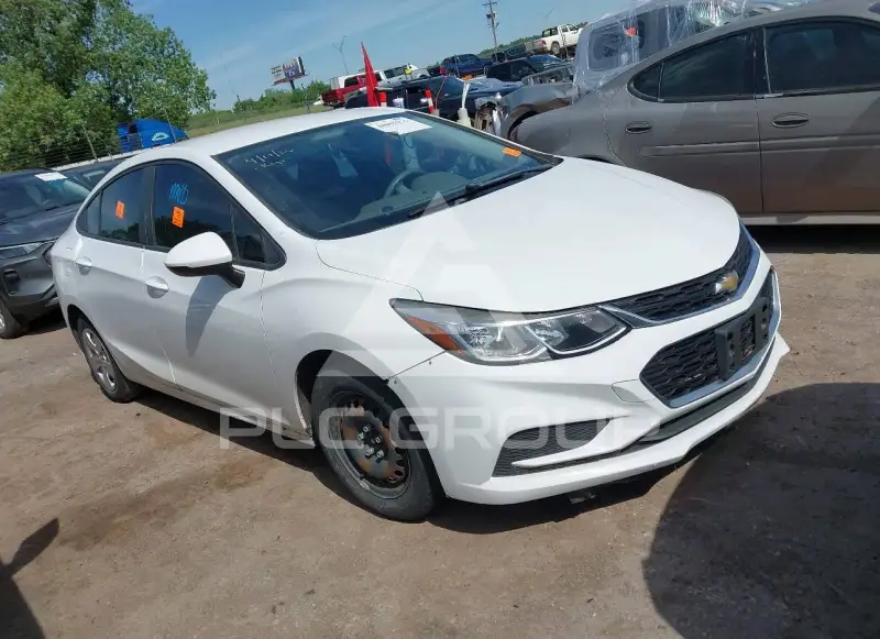 2018 Chevrolet Cruze photo