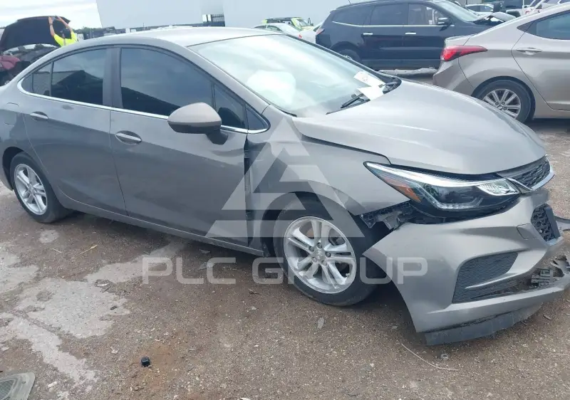 2018 Chevrolet Cruze photo