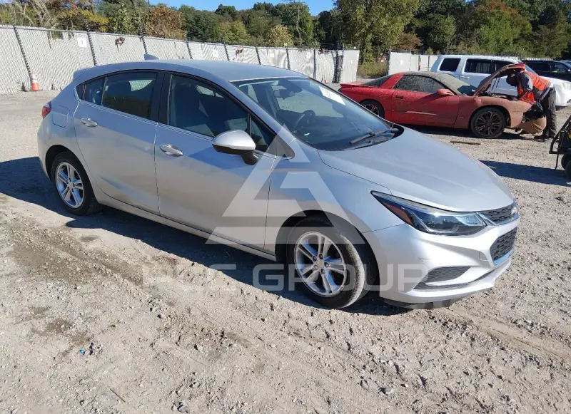 2018 Chevrolet Cruze photo