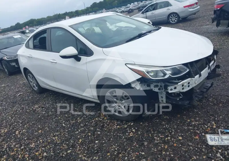 2018 Chevrolet Cruze photo