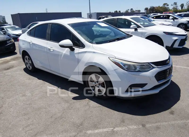 2018 Chevrolet Cruze photo