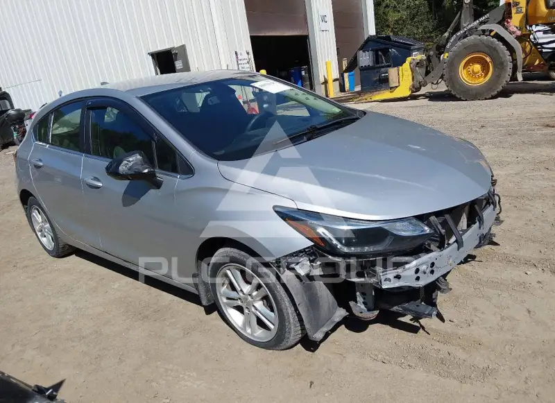 2018 Chevrolet Cruze photo