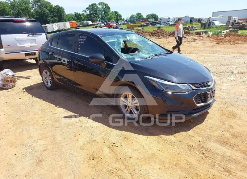 2018 Chevrolet Cruze photo