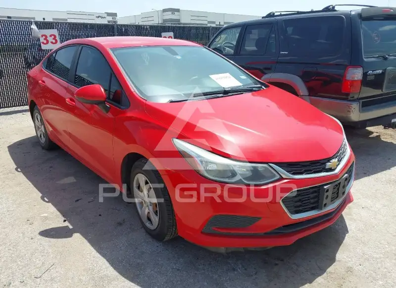 2018 Chevrolet Cruze photo