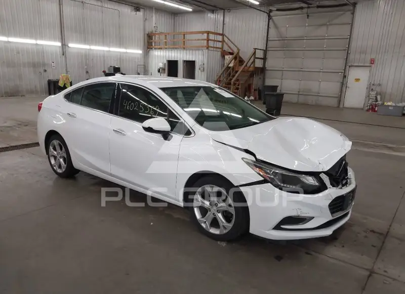 2018 Chevrolet Cruze photo