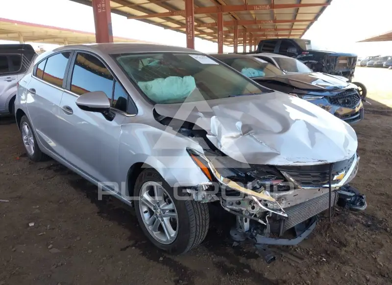 2018 Chevrolet Cruze photo