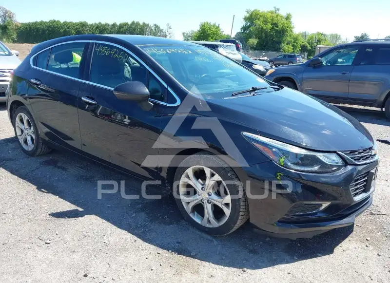 2018 Chevrolet Cruze photo