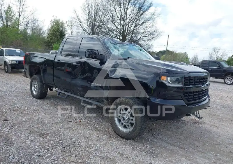 2018 Chevrolet Silverado photo