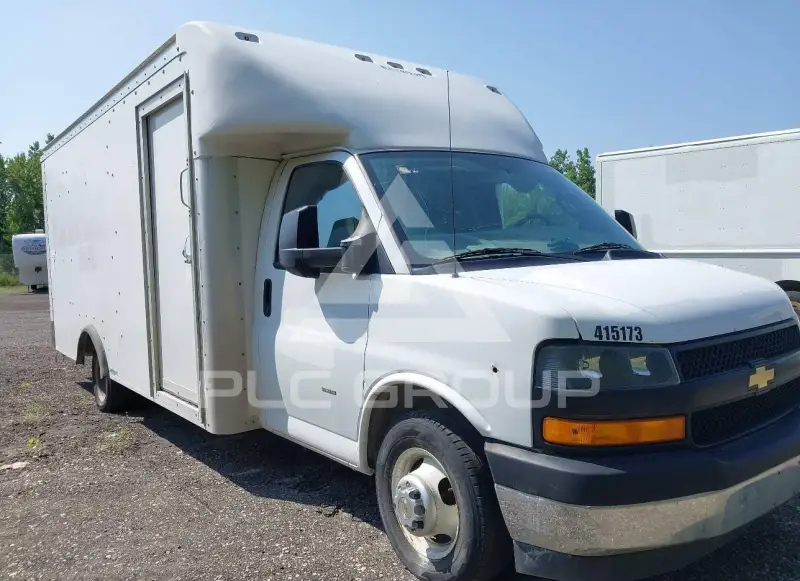2018 Chevrolet Express фото
