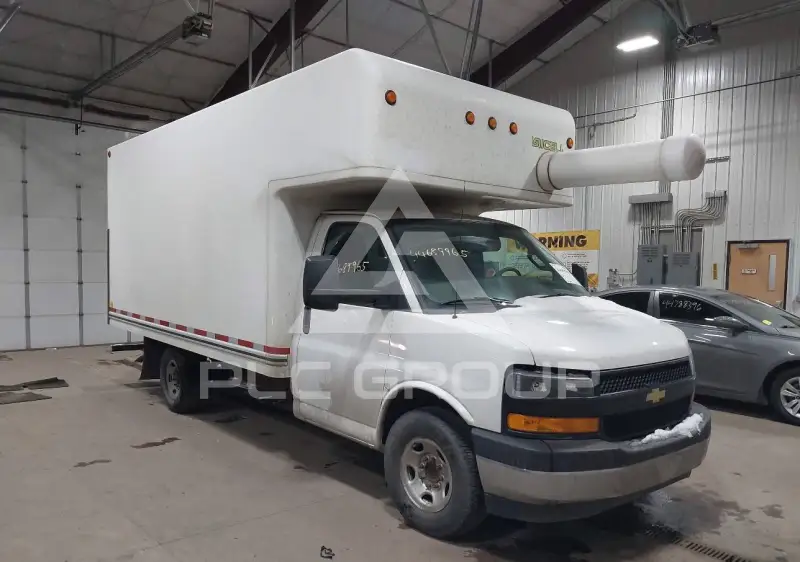 2018 Chevrolet Express фото