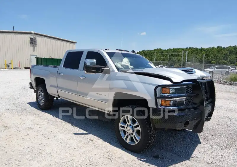 2018 Chevrolet Silverado фото