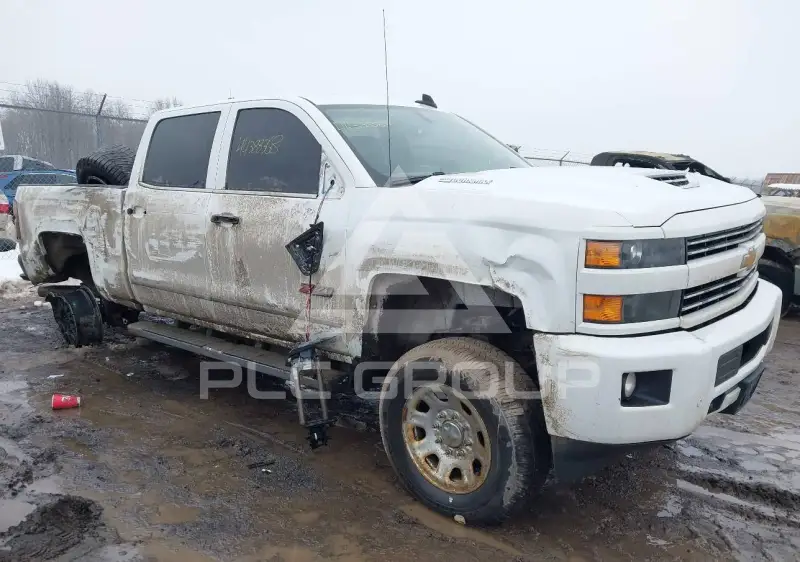 2018 Chevrolet Silverado photo