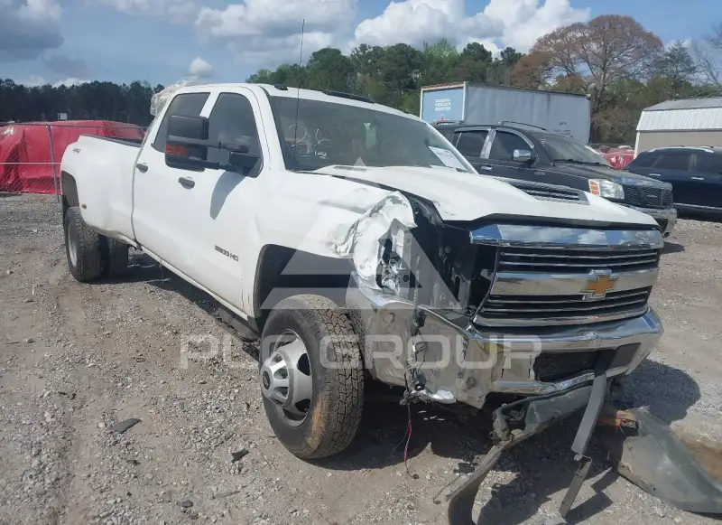 2018 Chevrolet Silverado фото