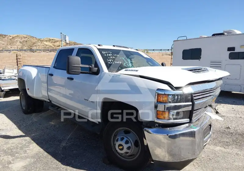 2018 Chevrolet Silverado фото