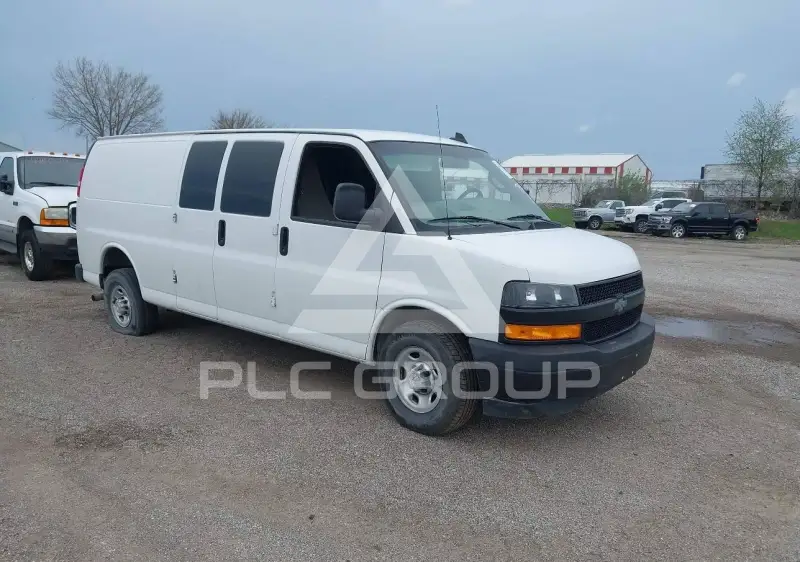 2018 Chevrolet Express фото