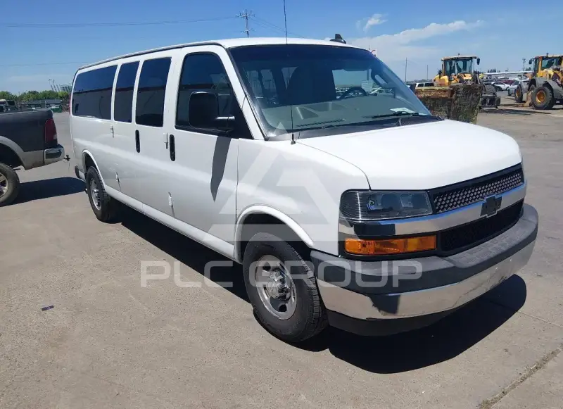 2018 Chevrolet Express фото