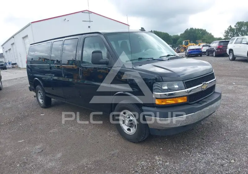 2018 Chevrolet Express фото