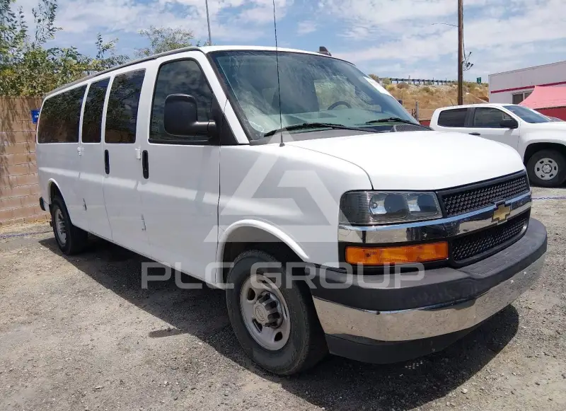 2018 Chevrolet Express photo