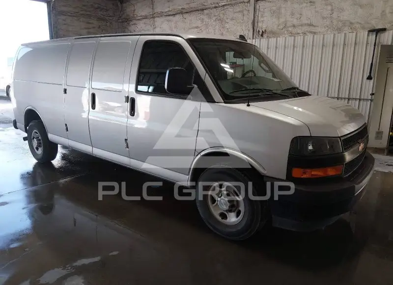 2018 Chevrolet Express фото