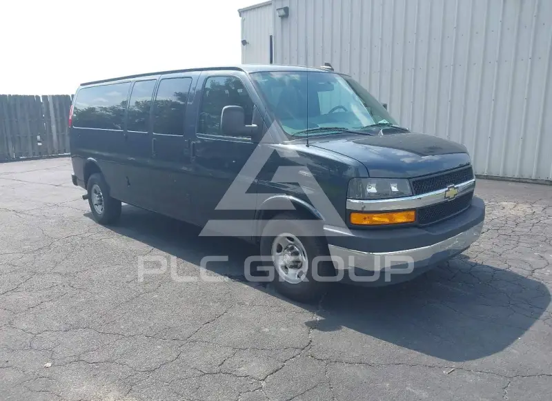 2018 Chevrolet Express фото